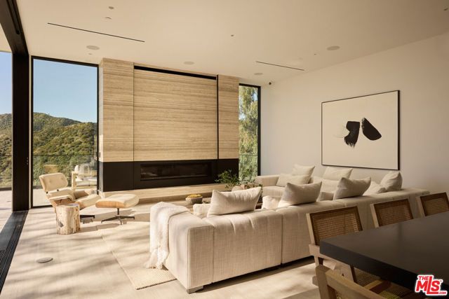 1149 Linda Flora Drive, Los Angeles, CA 90049