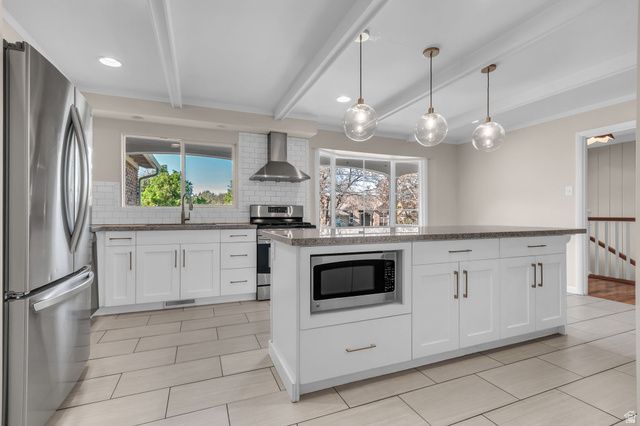1155 E LAKEVIEW DR, Bountiful, UT 84010