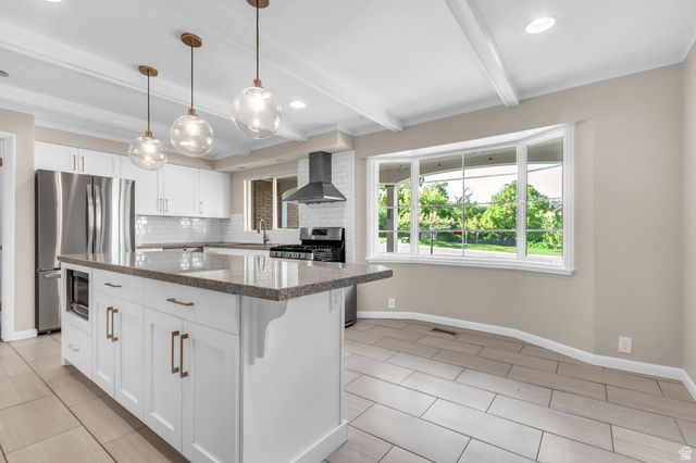 1155 E LAKEVIEW DR, Bountiful, UT 84010