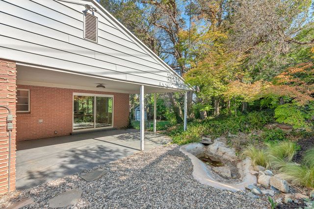 1155 E LAKEVIEW DR, Bountiful, UT 84010