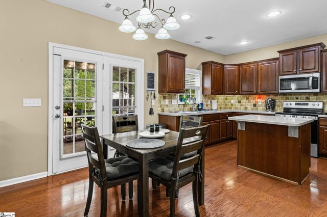 184 Heritage Point Drive, Simpsonville, SC 29681