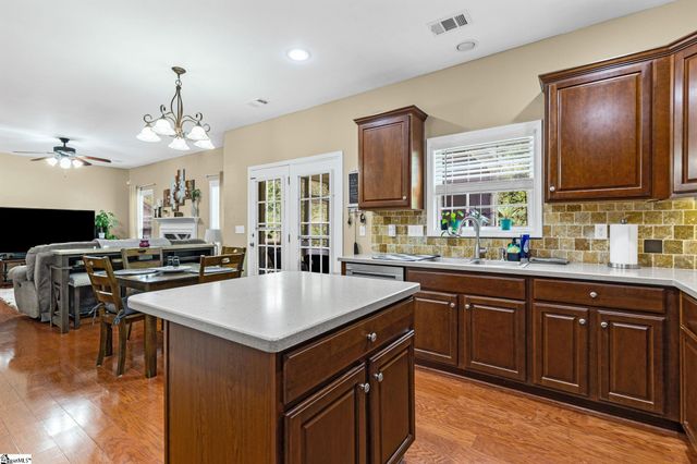184 Heritage Point Drive, Simpsonville, SC 29681