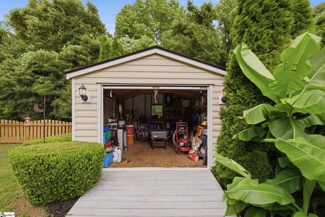 184 Heritage Point Drive, Simpsonville, SC 29681