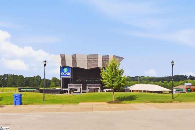 184 Heritage Point Drive, Simpsonville, SC 29681