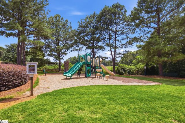 184 Heritage Point Drive, Simpsonville, SC 29681