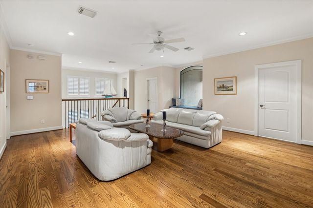 3411 Banbury Place, Houston, TX 77027