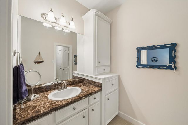 3411 Banbury Place, Houston, TX 77027