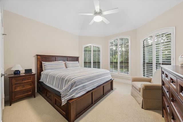 3411 Banbury Place, Houston, TX 77027