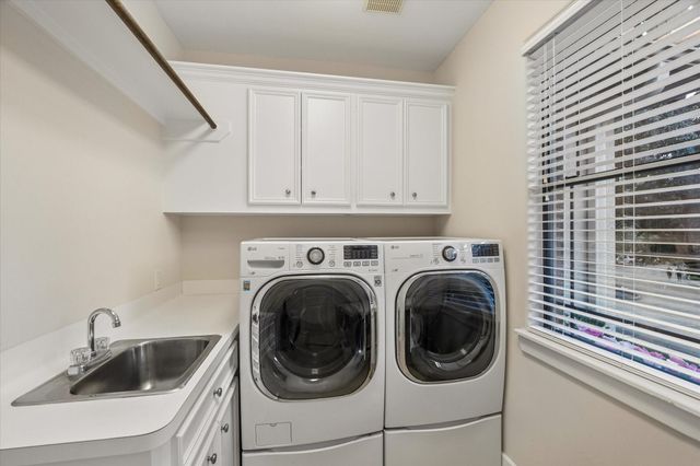 3411 Banbury Place, Houston, TX 77027
