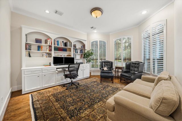 3411 Banbury Place, Houston, TX 77027