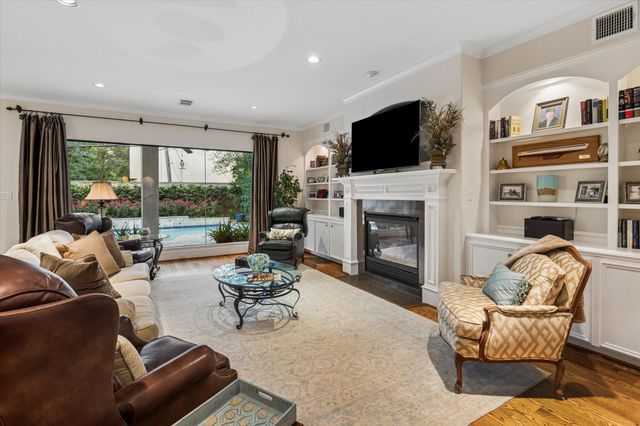 3411 Banbury Place, Houston, TX 77027