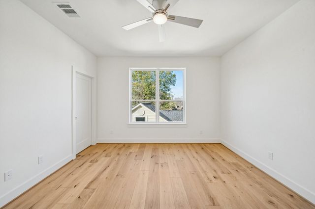 511 Graceland Street, Houston, TX 77009