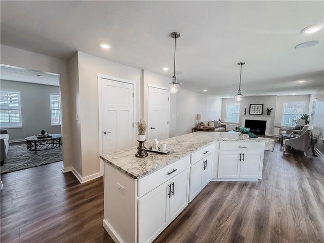 262 Lily Ridge Dr, Canonsburg, PA 15317