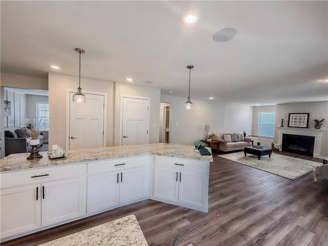 262 Lily Ridge Dr, Canonsburg, PA 15317