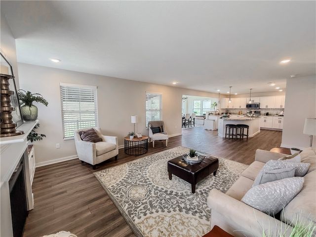 262 Lily Ridge Dr, Canonsburg, PA 15317