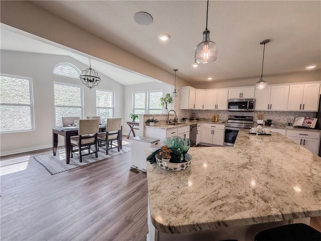 262 Lily Ridge Dr, Canonsburg, PA 15317