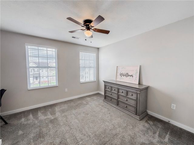 262 Lily Ridge Dr, Canonsburg, PA 15317