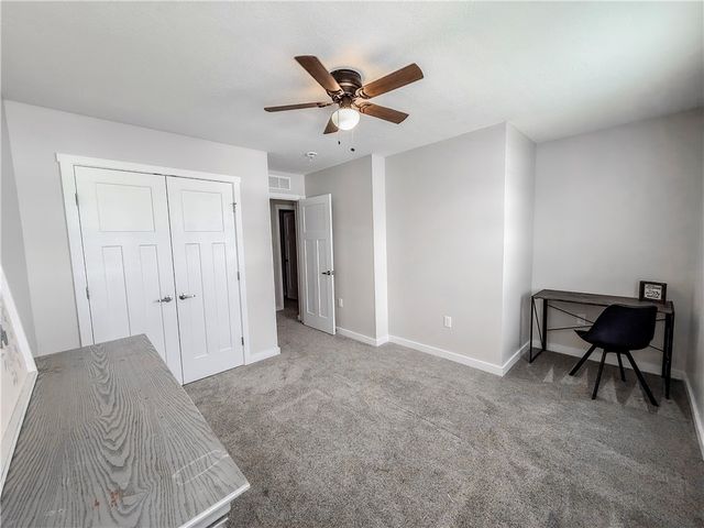 262 Lily Ridge Dr, Canonsburg, PA 15317