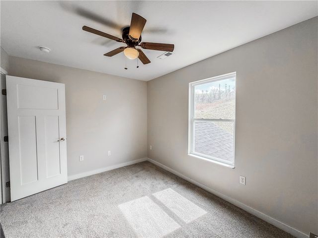 262 Lily Ridge Dr, Canonsburg, PA 15317