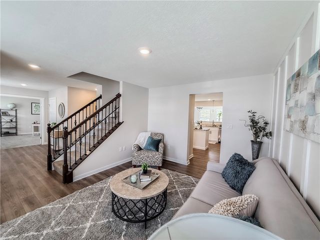 262 Lily Ridge Dr, Canonsburg, PA 15317