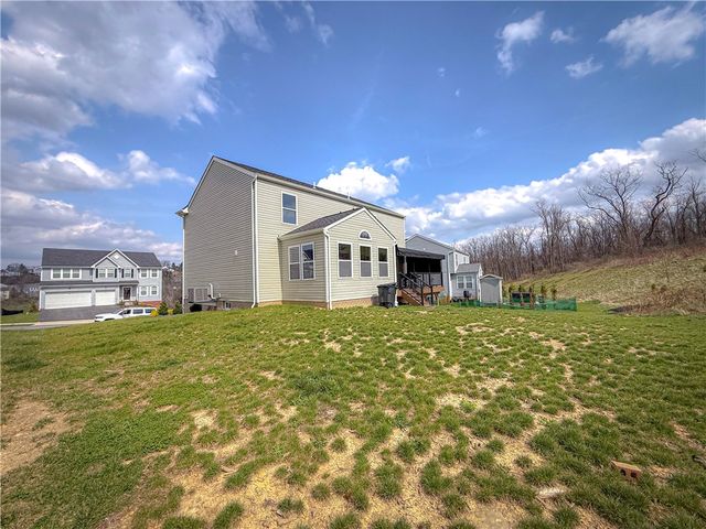 262 Lily Ridge Dr, Canonsburg, PA 15317