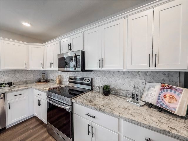 262 Lily Ridge Dr, Canonsburg, PA 15317