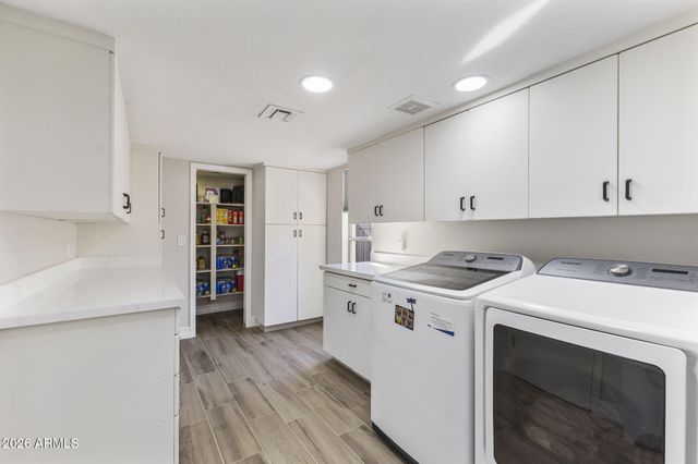 7354 E SAN MIGUEL Avenue, Scottsdale, AZ 85250