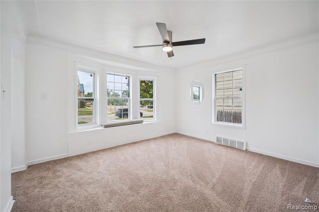 25895 Annapolis Street, Dearborn Heights, MI 48125