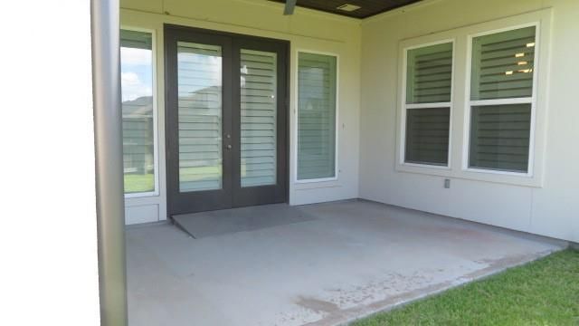 1916 Silver Point Court, Friendswood, TX 77546