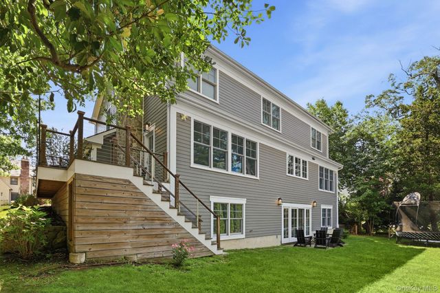 60 Carthage Road, Scarsdale, NY 10583