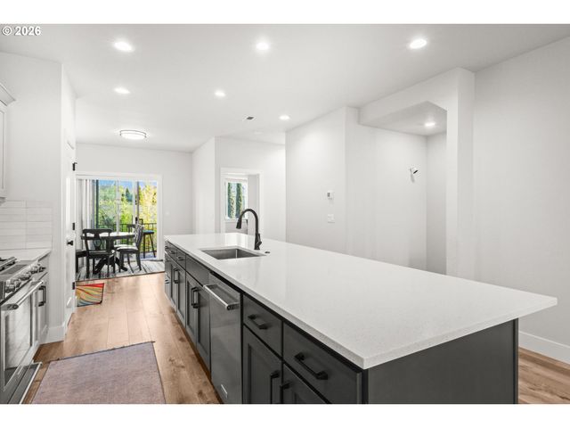 14226 Nw ARCHERY Ln, Portland, OR 97229