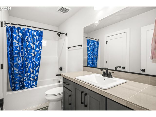 14226 Nw ARCHERY Ln, Portland, OR 97229