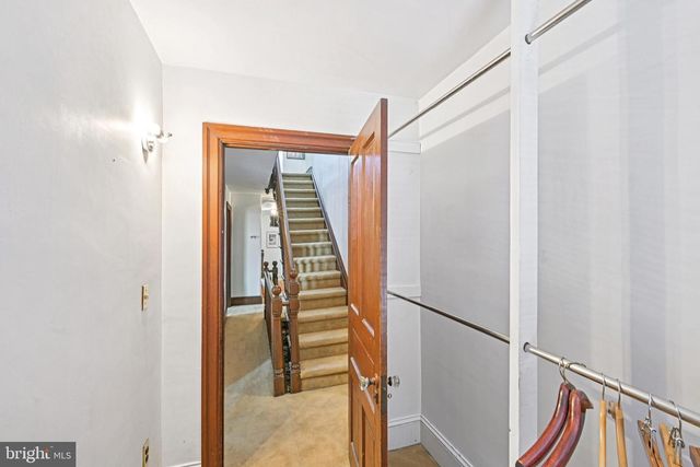 203 W BROAD ST, Burlington, NJ 08016