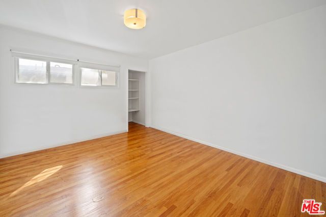 2124 Hillsboro Avenue, Los Angeles, CA 90034