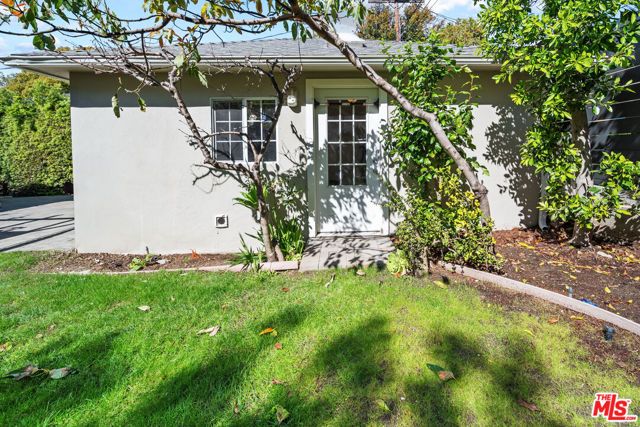 2124 Hillsboro Avenue, Los Angeles, CA 90034