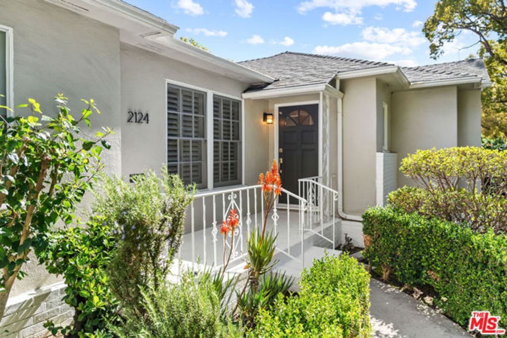 2124 Hillsboro Avenue, Los Angeles, CA 90034