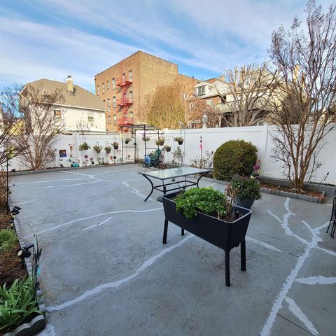 6119 HIGHLAND PL, North Bergen, NJ 07093