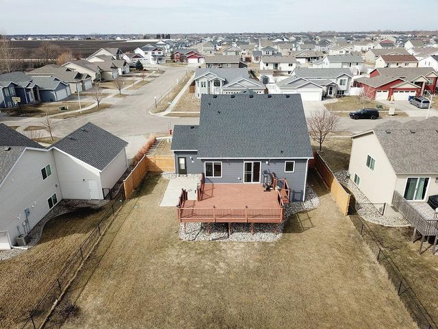 4584 Meadows Lane, Moorhead, MN 56560