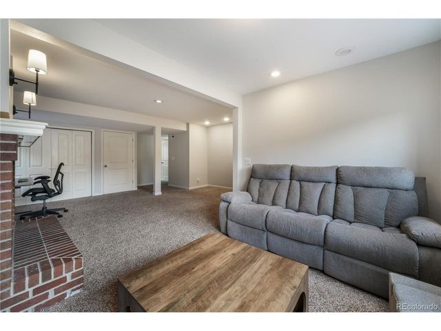 8525 Sassafras Dr, Colorado Springs, CO 80920
