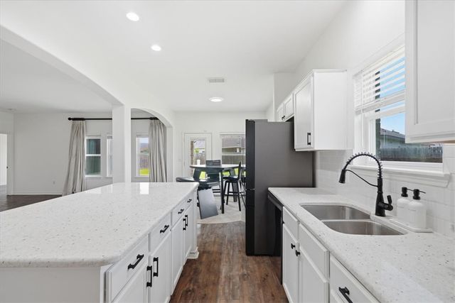 7005 Tocken Ct, Corpus Christi, TX 78414