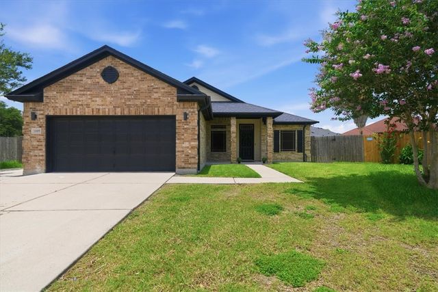 7005 Tocken Ct, Corpus Christi, TX 78414