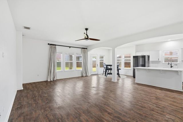 7005 Tocken Ct, Corpus Christi, TX 78414