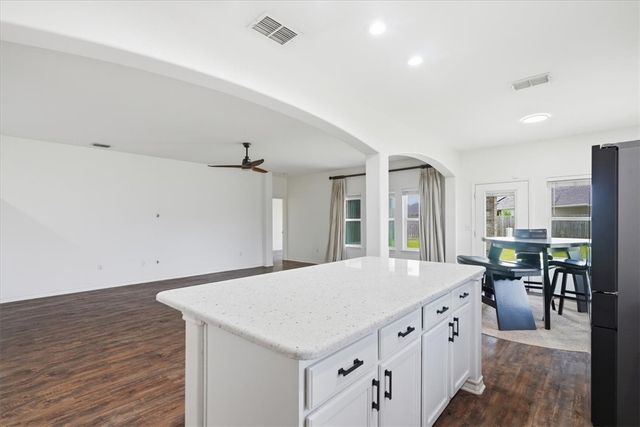 7005 Tocken Ct, Corpus Christi, TX 78414