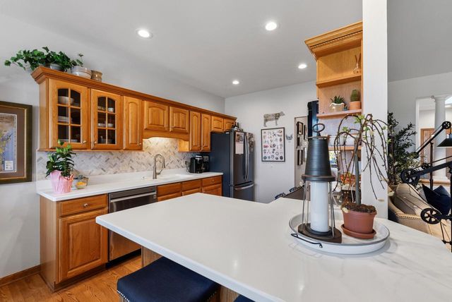 1668 Iroquois AVENUE, Grafton, WI 53024