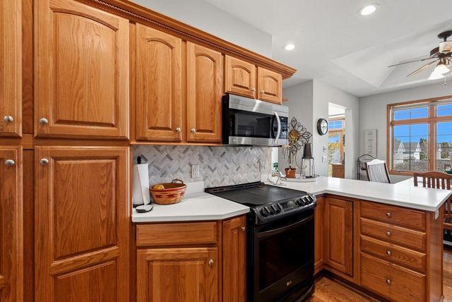 1668 Iroquois AVENUE, Grafton, WI 53024