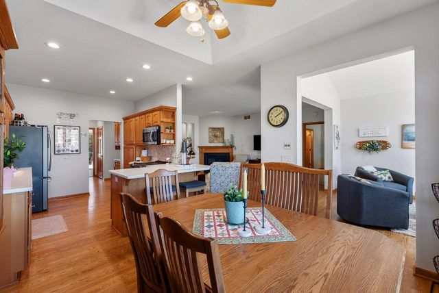 1668 Iroquois AVENUE, Grafton, WI 53024