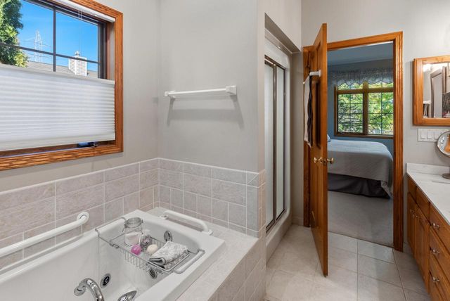 1668 Iroquois AVENUE, Grafton, WI 53024