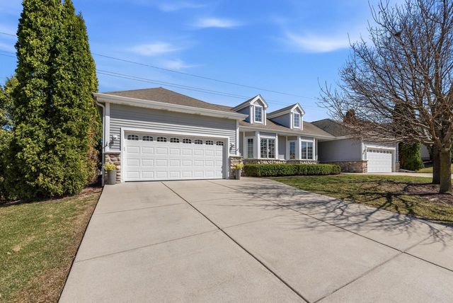 1668 Iroquois AVENUE, Grafton, WI 53024