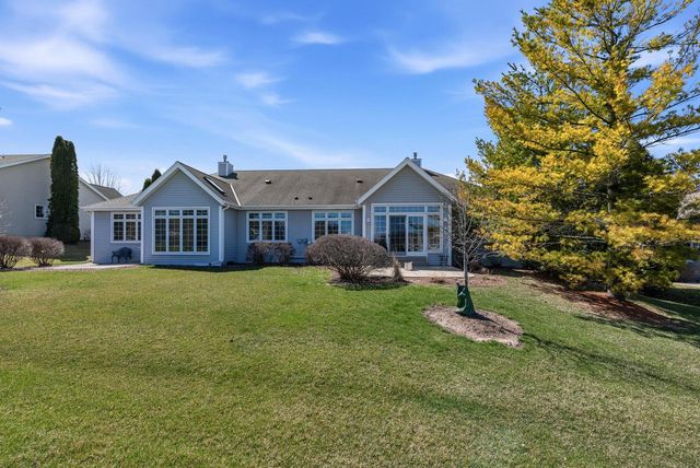 1668 Iroquois AVENUE, Grafton, WI 53024