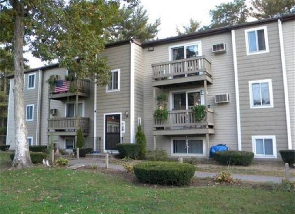 451 School 3-4, Marshfield, MA 02050